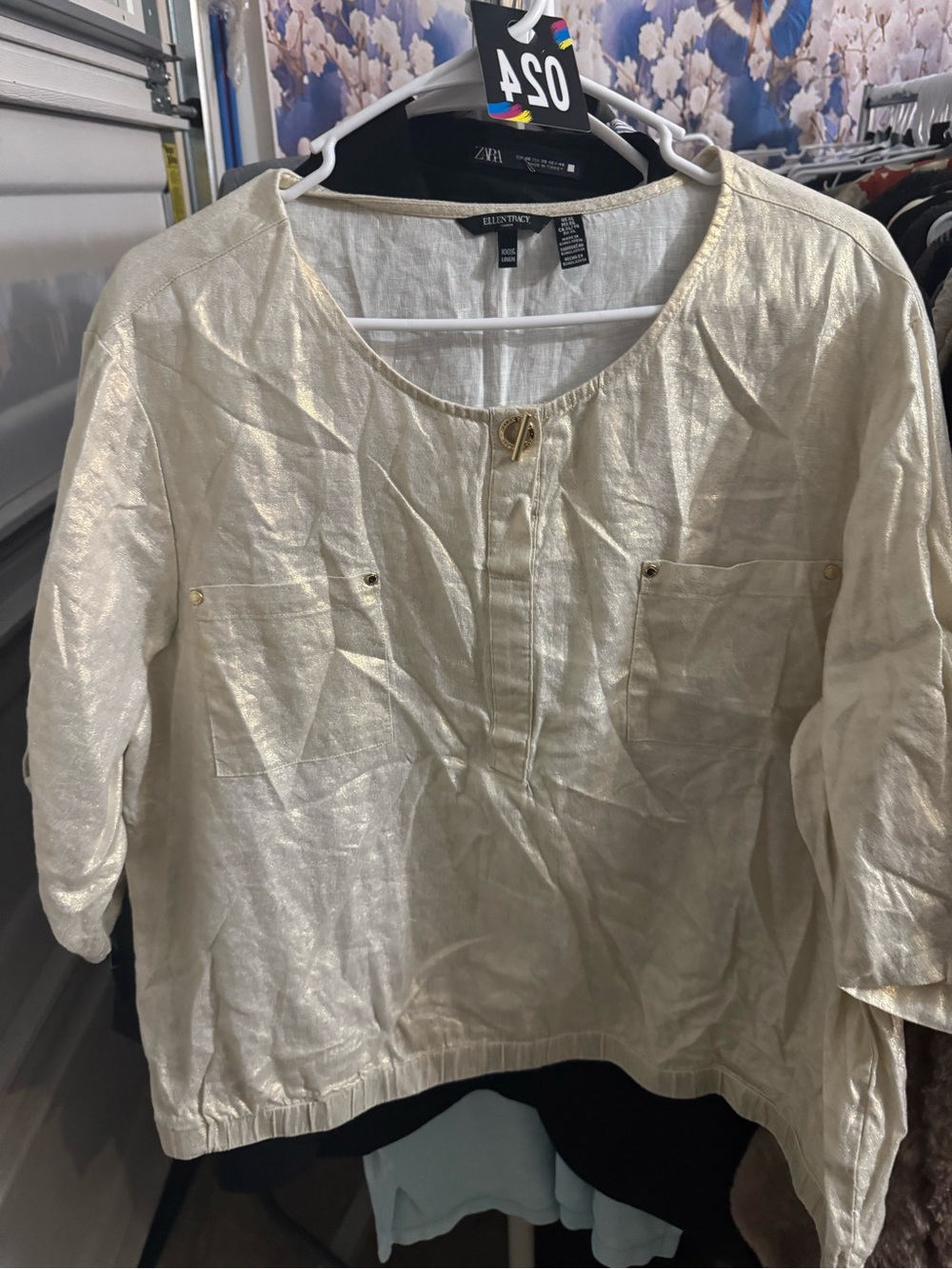 Ellen Tracy Metallic Cream Round-Neck Tunic